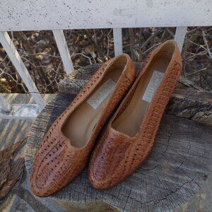 Ladies Leather Flats By Spectaa Made In Brazil